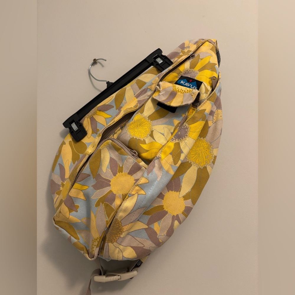 Kavu Rope Sling Bag - Picture 2 of 11